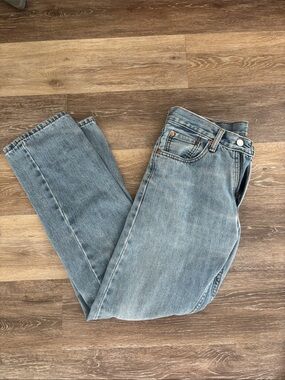 Levi jeans